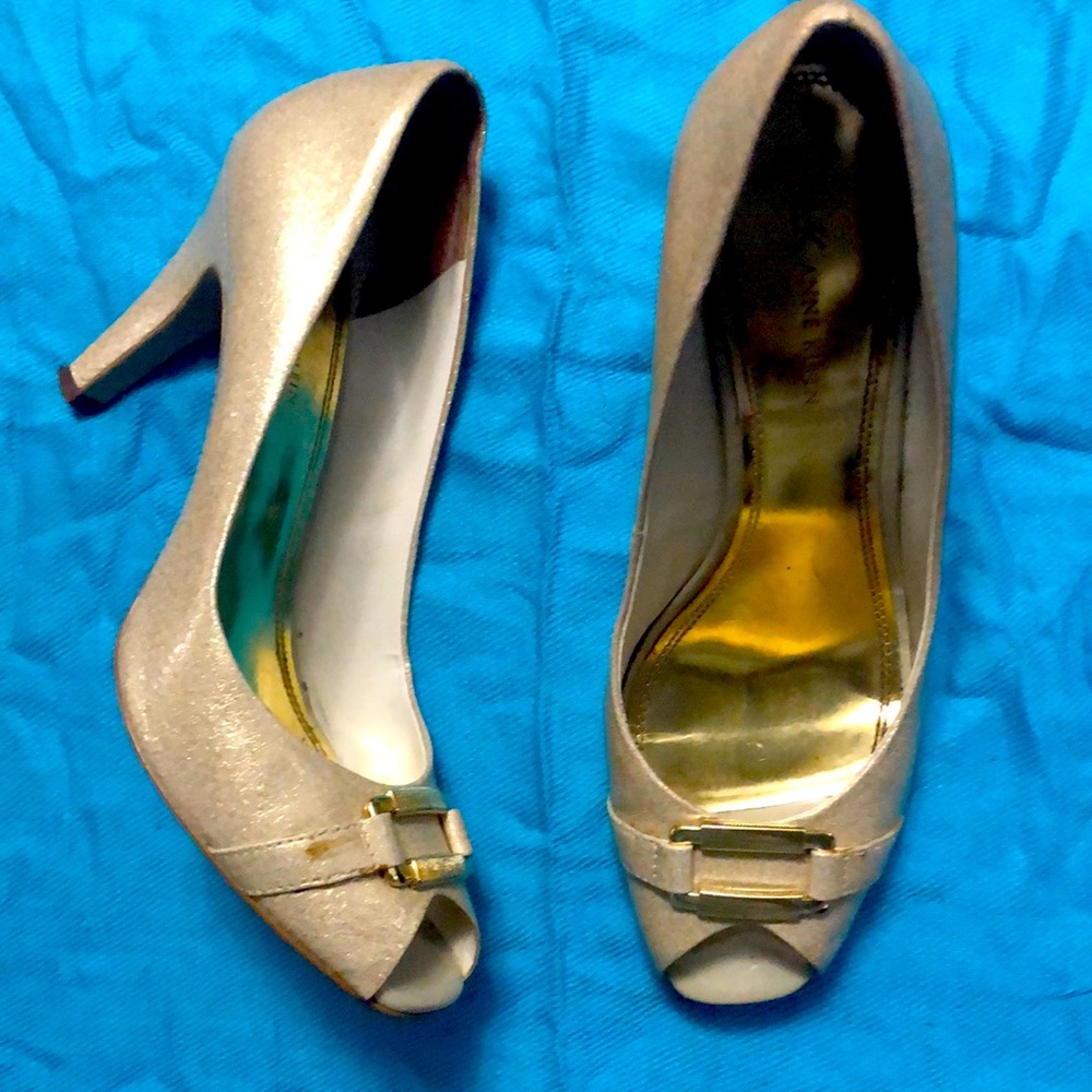 ANNE KLEIN, GOLD, HIGH HEEL, PEEP TOE, sz 11, GENTLY WORN